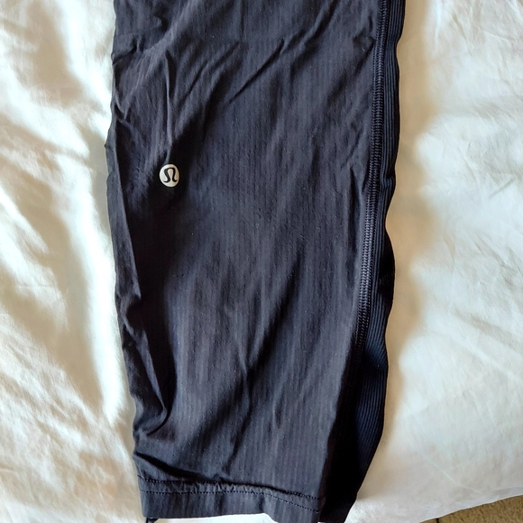Lululemon Dance Studio Cropped pants Black Size 4 - Picture 4 of 6